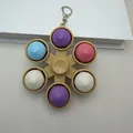 Πολύχρωμο μπρελόκ fidget spinner με κουμπιά σιλικόνης για αποτελεσματική ανακούφιση από το άγχος - Σβούρα με 6 Κουμπιά / Χωρίς Φώτα / Στυλ Ψωμάκι Ατμού