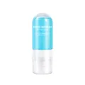 Refresh and hydrate with this makeup setting spray in a blue capsule-shaped bottle - Fresh Hydrating Style / Blue