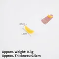 Miniature yellow mango slice for DIY miniature food crafts and dollhouse decoration - 1.5cm Crescent Shape - Yellow Peach Chunk (1 Piece)