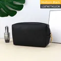 Mittelgroße schwarze PU Kosmetiktasche tragbar für Reisen - M / Schwarz