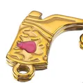 Nahaufnahme goldener Stiefel-Anhänger aus Edelstahl mit rosa Emaille-Detail - Roter Herzstil / 5 Stück / Gold