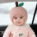 Lindo gorro de peluche rosa para bebé con orejeras y detalle de hoja para el invierno - Circunferencia 40-48cm, adecuado para 3-18 meses / Rosa Manzana (Doble Capa)