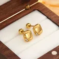 Orecchini a perno in acciaio al titanio dorato con chiusura a vite e piccoli CZ - Quadrato con Strass Oro Coppia