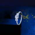 Luxurious S925 sterling silver three-stone ring with round-cut high carbon diamonds - Size 6 / Silver (SR071)