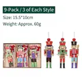 Lot de 9 suspensions casse-noisettes colorées en bois pour sapin avec boîte en bois - Style Soldat Coloré / Ensemble de 9 Pièces