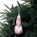 Handgemaakte roze gebreide kerstkabouter ornament voor kerstboom decoratie - Roze en Grijs Sneeuwvlok
