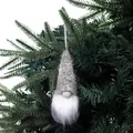 Grau gestricktes Weihnachtsgnom-Baumhängeornament mit buschigem weißem Bart Dekoration - Grau Gestrickt