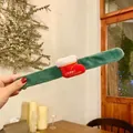 Pulsera navideña de felpa verde con un lindo adorno de calcetín rojo y blanco - Estilo E (Calcetín de Navidad)