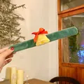 Pulsera navideña de bofetada con campana de felpa amarilla y lazo rojo festivo - Estilo H (Campana de Navidad)