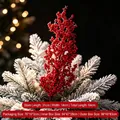 Gambo di bacche rosse artificiali con rami di pino innevati per decorazioni natalizie - Stile 1