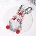 Portacubiertos de gnomo navideño gris con gorro rojo para decoración de mesa festiva - Estilo C Porta Cubiertos Gnomo