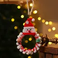 Ghirlanda di Natale fatta a mano in scovolini con Babbo Natale e perle - Ghirlanda con Catena di Perle Stile 1