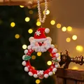 Ghirlanda di Natale fatta a mano in scovolini con Babbo Natale e perle - Ghirlanda con Catena di Perle Stile 3