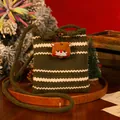 Festliche grüne Mini-Stricktasche mit weißen Streifen und Rentier-Dekor für Weihnachten - Gestrickter Rucksack Dunkelgrün Mit Rentier-Anhänger