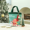 Sacchetto regalo festivo di Natale in tela verde con orso Babbo Natale e ciondolo - Decorazione 2 (Bambola Babbo Natale) / Orso di Natale Verde (Decorazione Tipo 2)