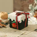 Festliche grün-weiße Sherpa Weihnachtsgeschenkbox, 12cm Würfel mit rotem Schleifenband - Weihnachtsflanell-Geschenkbox Weiß Grün mit Schleife