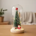 Mini árbol de Navidad luminoso en cúpula de cristal con figurita de Papá Noel decor - Papá Noel A (Base de Madera) / Cúpula de plástico / Luz Cálida