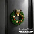 Kleiner dekorativer Weihnachtskranz Kühlschrankmagnet aus Harz mit goldenen Glocken - Weihnachtskranz Magnet