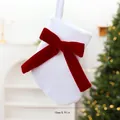Elegante calcetín de Navidad de terciopelo blanco con gran lazo rojo adorno decorativo 32g - Estilo Terciopelo / Rojo Blanco