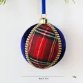 Bola de Navidad de 8 cm en tela escocesa y terciopelo azul con diamantes de imitación - Pieza Única / Azul Marino Bloques de Color Cuadros