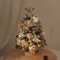 Árbol de Navidad de mesa rústico de 60 cm con luces LED cálidas y efecto de nieve - 60cm Con Luz / Algodón Marrón Nevado