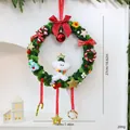 Corona navideña de chenilla verde de 27cm con adorno de perrito blanco y lazo rojo - Estilo Corona Mascota Linda / Producto terminado