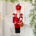 Rode notenkraker drummer kersthanger, 15 cm hoge kerstboomversiering. - Enkele Verpakking (15x6x4.5cm)