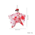 Hängende Halloween Skelettbraut Dekoration mit blutiger Gaze und roten Rosen - Blutiger Stoff Geist