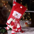 Chaussette de Noël rouge et blanche festive avec décoration de bonhomme de neige - Bonhomme de Neige Jambes Pendantes Tricot