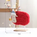 Decorazione da tavolo renna di Natale in lana rossa fatta a mano, altezza di 22,5 cm - 15x22.5cm