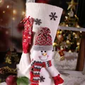 Grande chaussette de Noël en tricot blanc avec bonhomme de neige 3D et cadeaux, 48cm - Bonhomme de Neige Boîte Cadeau