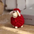Handgemaakte rode schaap van vilt voor kerstversiering, afmeting 7.5cm x 5cm. - Mini Lam / 5x7.5cm / Rood