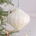 Boule de Noël blanche pailletée de 9cm avec lignes de perles pour sapin de fête - 10cm / Boule Conique Blanche