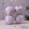 Lot de 4 boules de Noël roses texturées dans une boîte transparente de 16x16cm - Lot de 4 / 8cm / Or Rose Losange