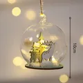 Bola de Navidad decorativa de 10 cm de cristal con reno de madera y luz cálida interna - Reno Redondo Verde