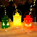 Set mit drei bunten nordischen Weihnachts-LED-Laternen mit Hirsch- und Schneeflockenmotiven - Rot Grün Gelb 3-Teiliges Set / Laterne / Display-Set 2 (8 Stück)