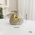 Graue Keramik-Blumenvase mit geprägtem goldenem Hirschdesign, Variantengröße 18x16cm. - S / Vase / Grauer Elch