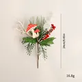 Kunstmatig kerstboeket met dennennaalden, rode bessen en paddenstoel voor decoratie - Tak / Paddenstoel