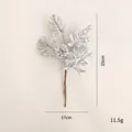 Ramo di fiori di Natale argento con bacche e foglie, accessorio decorativo alto 25 cm - Foglia d'Argento Frutto d'Argento