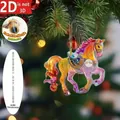 Vista detallada de un adorno de acrílico de caballo colorido con diseño plano en 2D. - Caballo Arcoíris 1