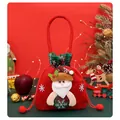 Feestelijke rode kerstcadeautas van vilt met 3D-kerstman en rode geruite details - Gouddraad Kerstman Stijl / Rood
