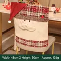 Kerstman stoelhoes met rode muts en ruitpatroon, afmeting 48x50 cm voor kerstdecoratie - Geruite Sneeuwvlok Kerstman Stoelhoes