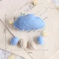 Mini blaue Wolke aus Wollfilz Anhänger mit Regentropfen Deko für Weihnachtsbaum. - Wolke-Blau