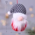 Gnomo de Navidad colgante de peluche hecho a mano en rojo y gris para decoración - Gnomo de Sombrero Cuadrado / Gris