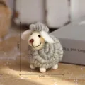 Handgemaakt grijs wollen vilt schaap ornament voor kersttafel decoratie, maat 7,5x5cm - Mini Lam / 5*7.5cm / Grijs