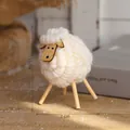 Handgemaakte witte vilten schaap figurine met houten poten voor kerstdecoratie, 11 cm - Houten Gezicht Schaap / 7*11cm / Wit