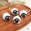 Schattig wit wollen vilt schaap hangend ornament voor Pasen, 4 cm groot en 16 g gewicht - Kleine Maat (Zwartkopschaap) / Set van 4