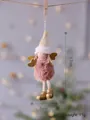 Niedlicher Weihnachts-Plüschpuppen-Anhänger in rosa Pelzkleid mit goldenen Flügeln - Beigefarbener Engel mit Spitzer Mütze