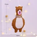 Handgemaakte bruine vilt alpaca kerstboom ornament hangende decoratie maat 15x8cm - Alpaca B-Bruin