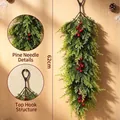 Guirlande de Noël en pin de Norfolk artificiel de 62 cm avec des baies rouges - 62cm / Cyprès double vert avec baies rouges